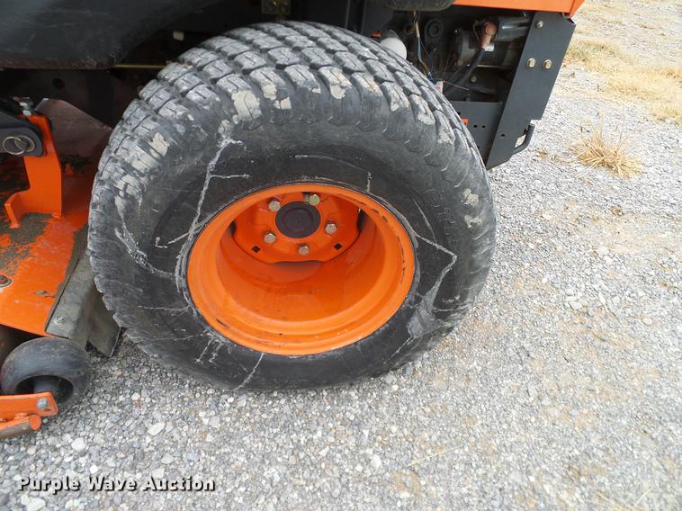 image for item AZ9339 2007 Kubota ZD326 lawn mower