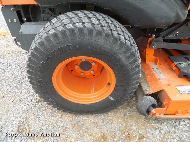 image for item AZ9339 2007 Kubota ZD326 lawn mower