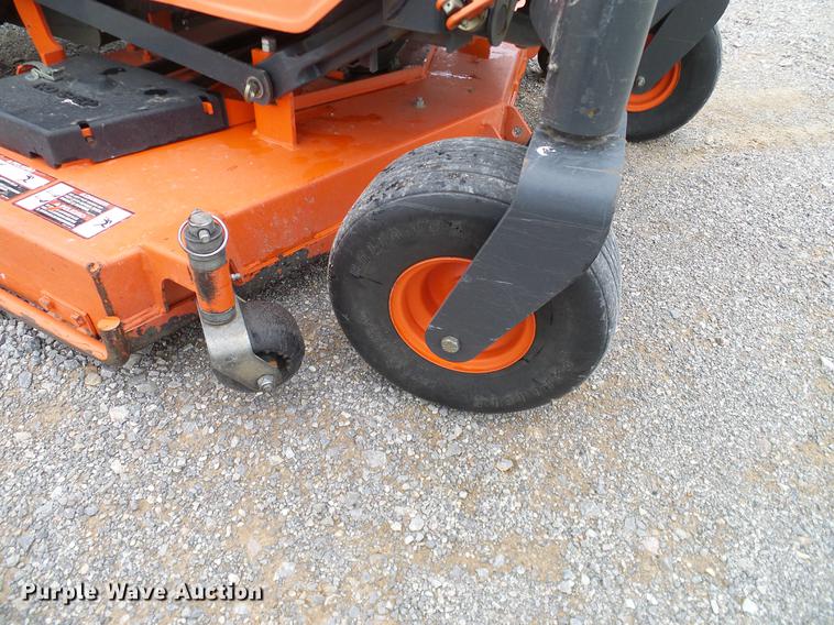 image for item AZ9339 2007 Kubota ZD326 lawn mower