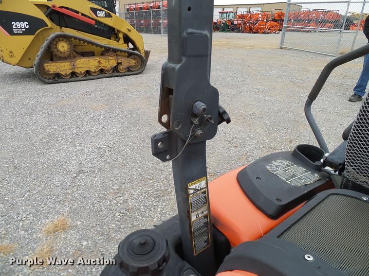 image for item AZ9339 2007 Kubota ZD326 lawn mower