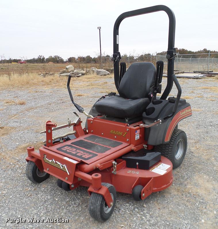 Land Pride Razor Z lawn mower in Duncan, OK Item AZ9340 sold Purple