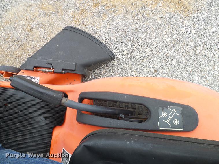image for item AZ9341 1996 Kubota T1460 lawn mower
