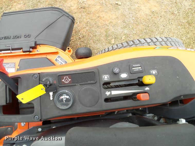 image for item AZ9346 Kubota ZG227 lawn mower