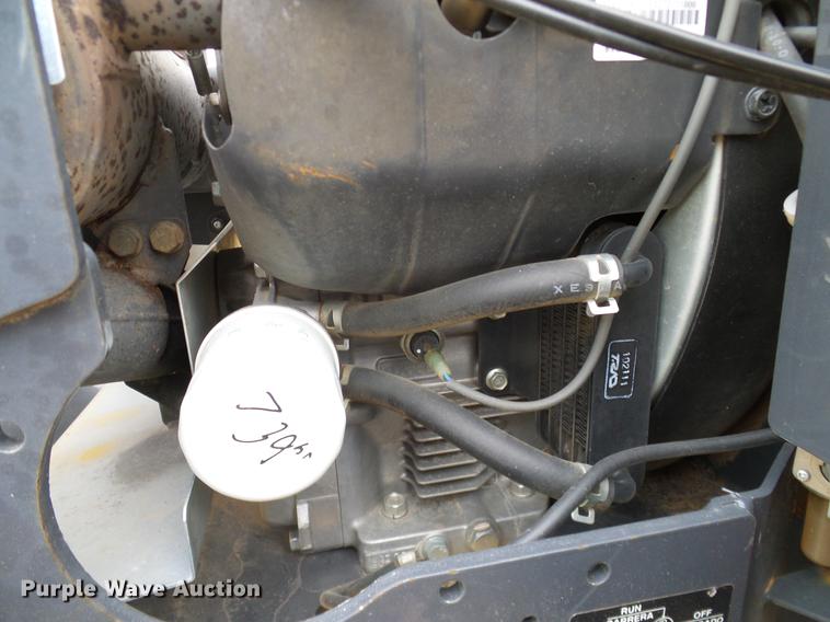 image for item AZ9346 Kubota ZG227 lawn mower