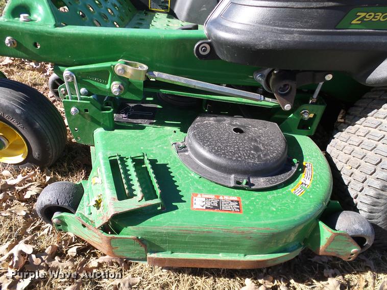 image for item AZ9347 2013 John Deere Z930M Z-Track lawn mower
