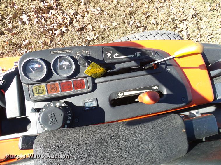 image for item AZ9348 Kubota ZD326 lawn mower