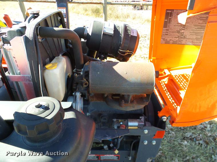 image for item AZ9348 Kubota ZD326 lawn mower