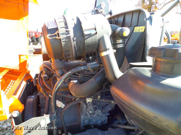 image for item AZ9348 Kubota ZD326 lawn mower