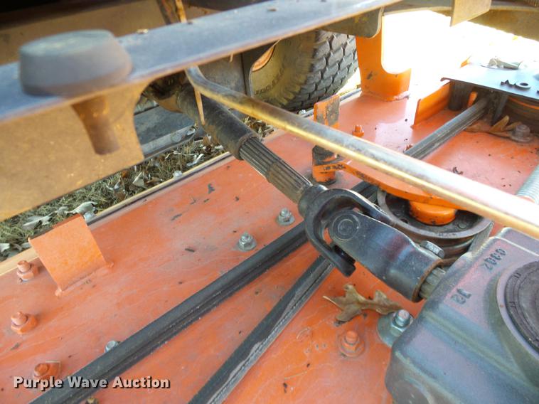 image for item AZ9348 Kubota ZD326 lawn mower