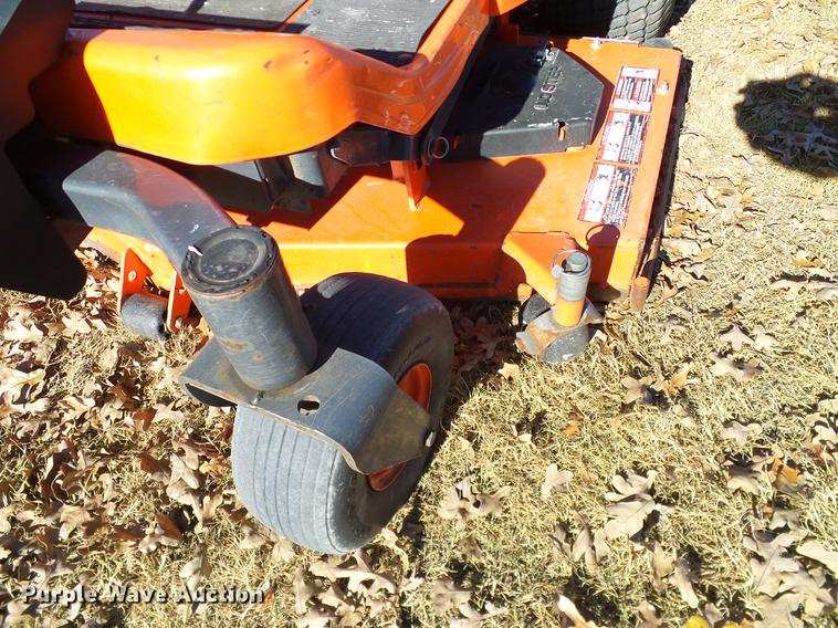 image for item AZ9348 Kubota ZD326 lawn mower