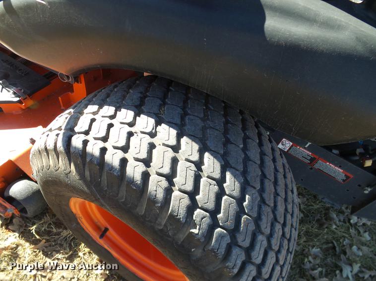 image for item AZ9348 Kubota ZD326 lawn mower