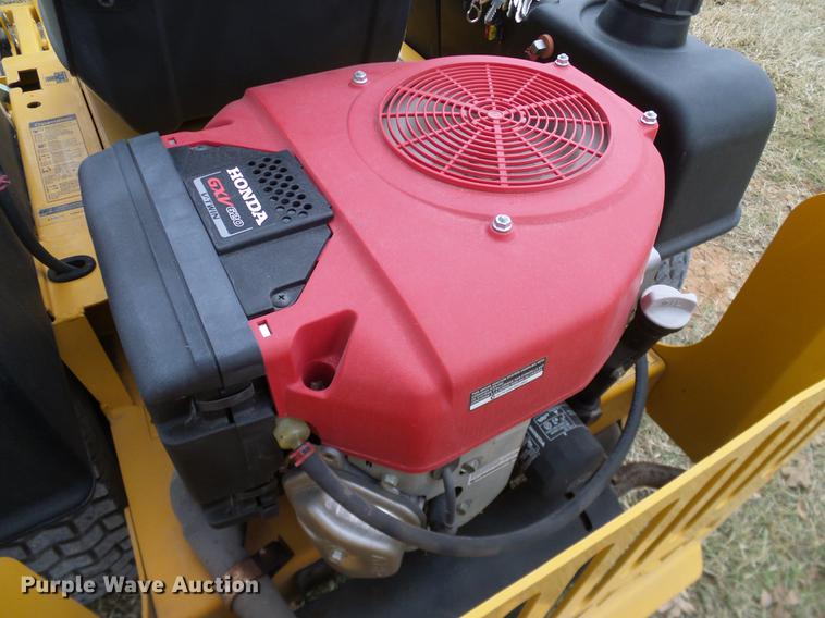 image for item AZ9349 Hustler FasTrak lawn mower