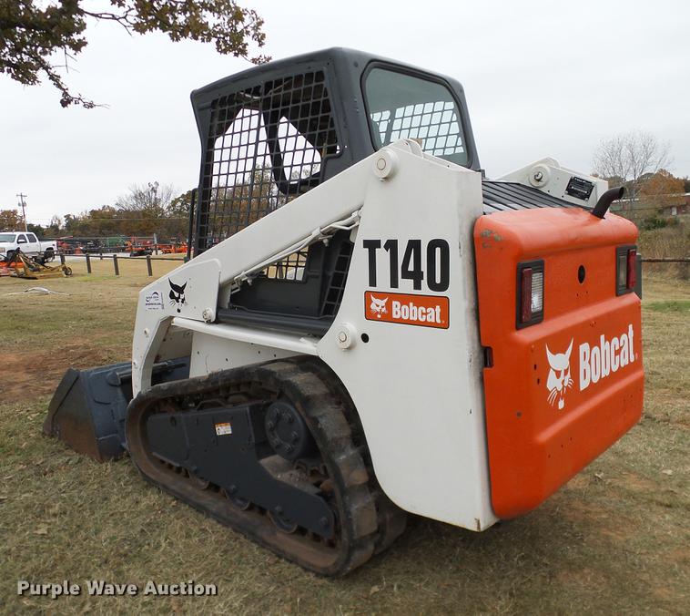 image for item DA6998 2007 Bobcat T140 skid steer