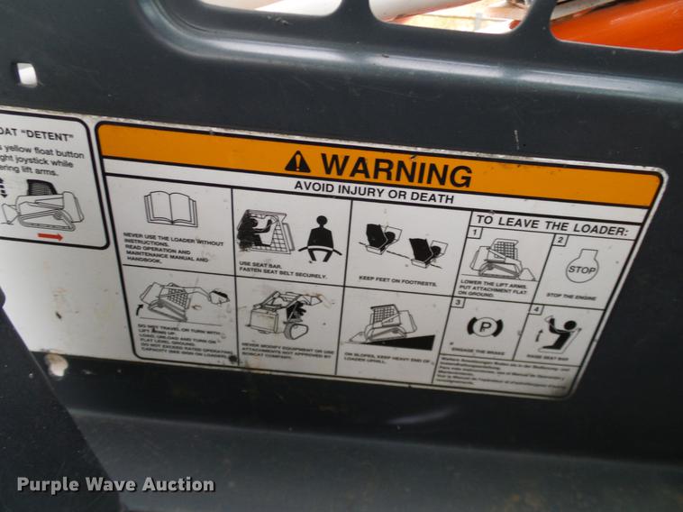 image for item DA6998 2007 Bobcat T140 skid steer
