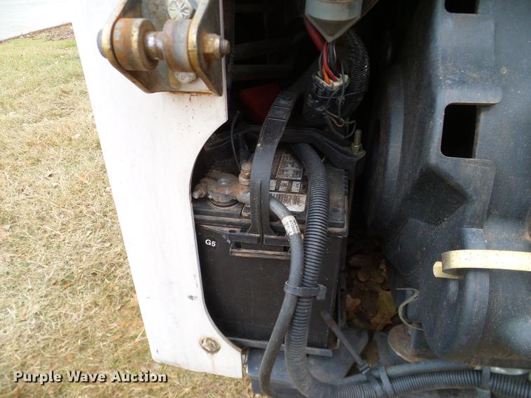 image for item DA6998 2007 Bobcat T140 skid steer