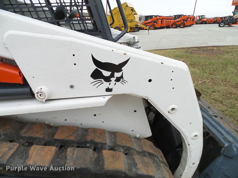 image for item DA6998 2007 Bobcat T140 skid steer