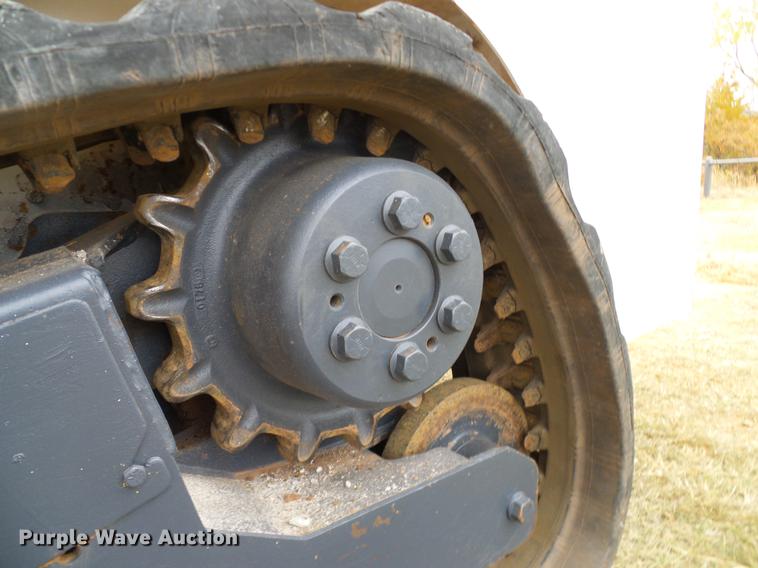 image for item DA6998 2007 Bobcat T140 skid steer