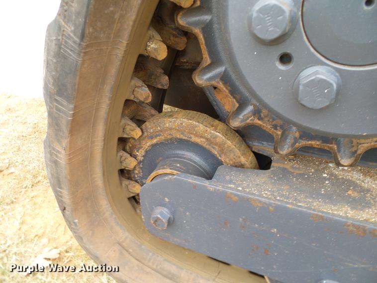 image for item DA6998 2007 Bobcat T140 skid steer