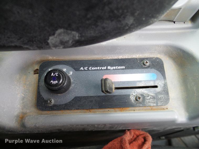 image for item DA6999 2014 Kubota SVL90-2 skid steer