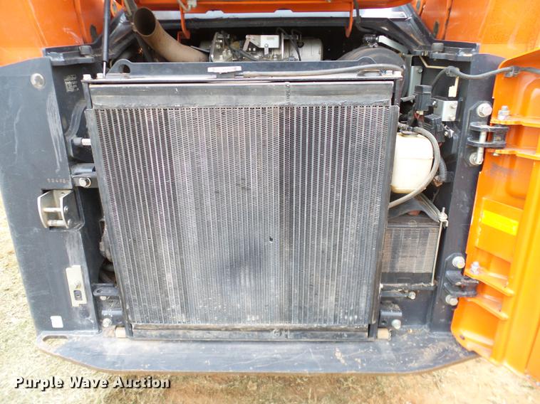 image for item DA6999 2014 Kubota SVL90-2 skid steer