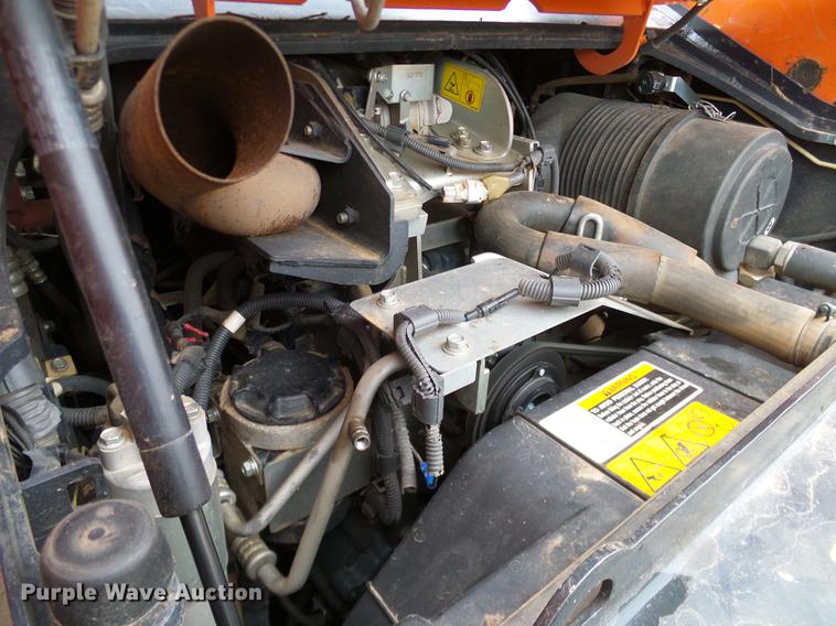 image for item DA6999 2014 Kubota SVL90-2 skid steer