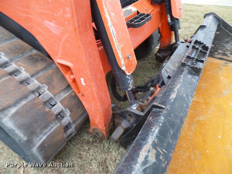 image for item DA6999 2014 Kubota SVL90-2 skid steer