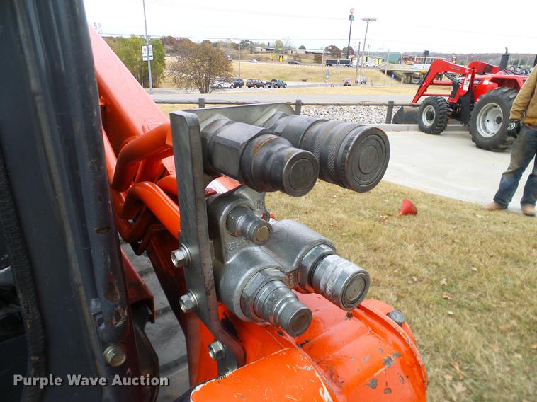 image for item DA6999 2014 Kubota SVL90-2 skid steer