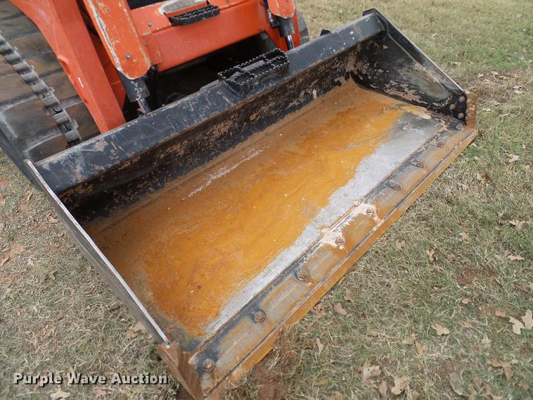 image for item DA6999 2014 Kubota SVL90-2 skid steer