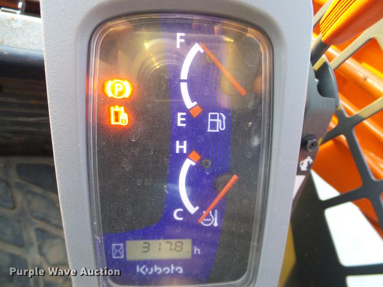image for item DD1445 2015 Kubota SVL75-2 skid steer