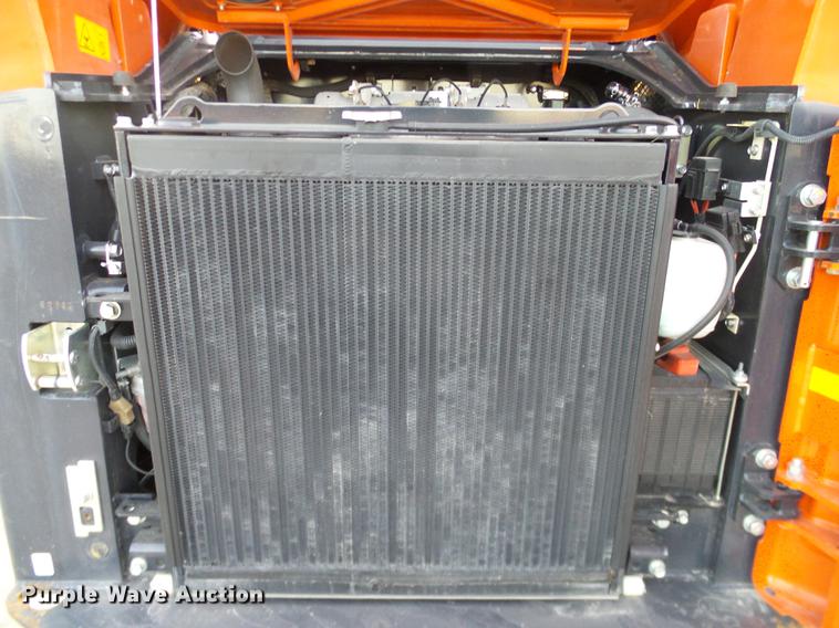 image for item DD1445 2015 Kubota SVL75-2 skid steer