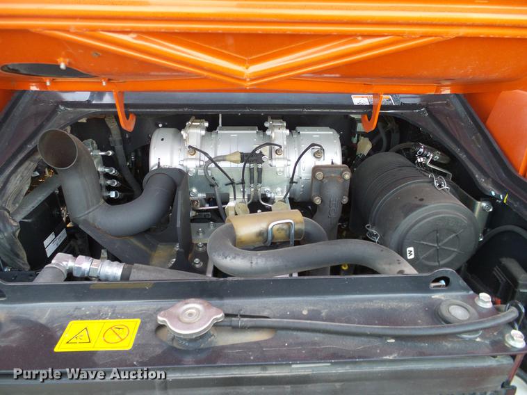 image for item DD1445 2015 Kubota SVL75-2 skid steer