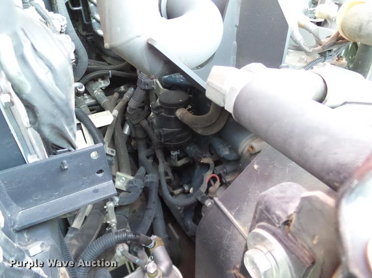 image for item DD1445 2015 Kubota SVL75-2 skid steer