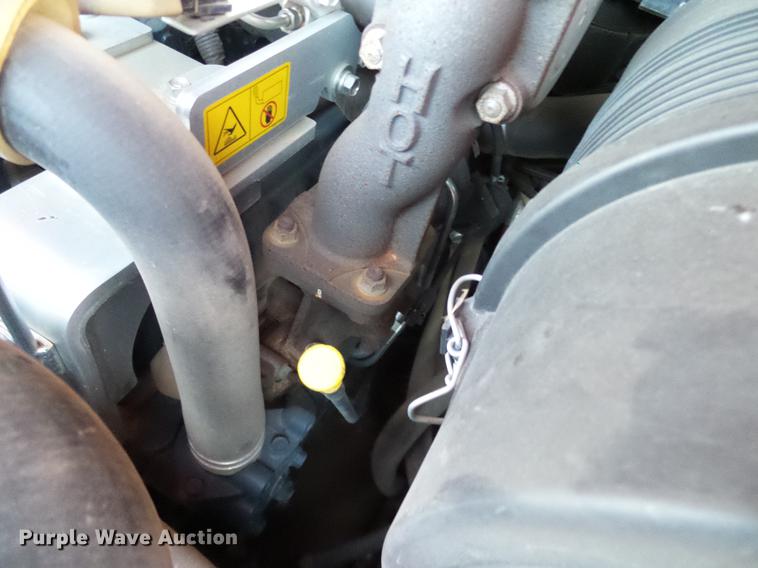 image for item DD1445 2015 Kubota SVL75-2 skid steer