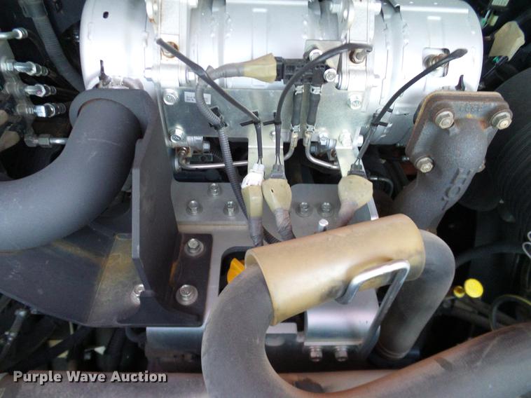 image for item DD1445 2015 Kubota SVL75-2 skid steer