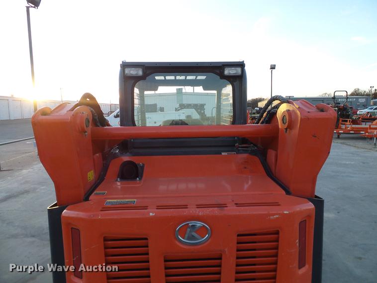 image for item DD1445 2015 Kubota SVL75-2 skid steer