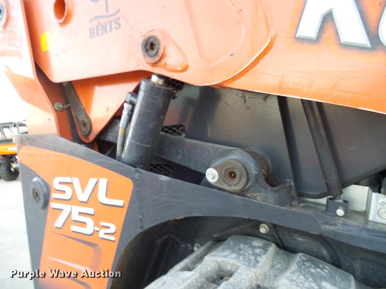 image for item DD1445 2015 Kubota SVL75-2 skid steer