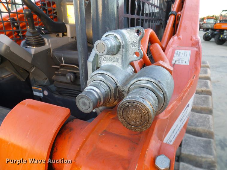 image for item DD1445 2015 Kubota SVL75-2 skid steer