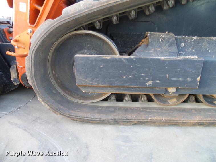 image for item DD1445 2015 Kubota SVL75-2 skid steer