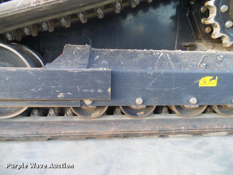 image for item DD1445 2015 Kubota SVL75-2 skid steer