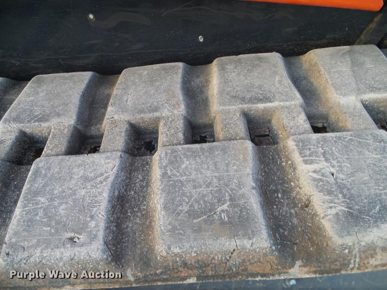 image for item DD1445 2015 Kubota SVL75-2 skid steer