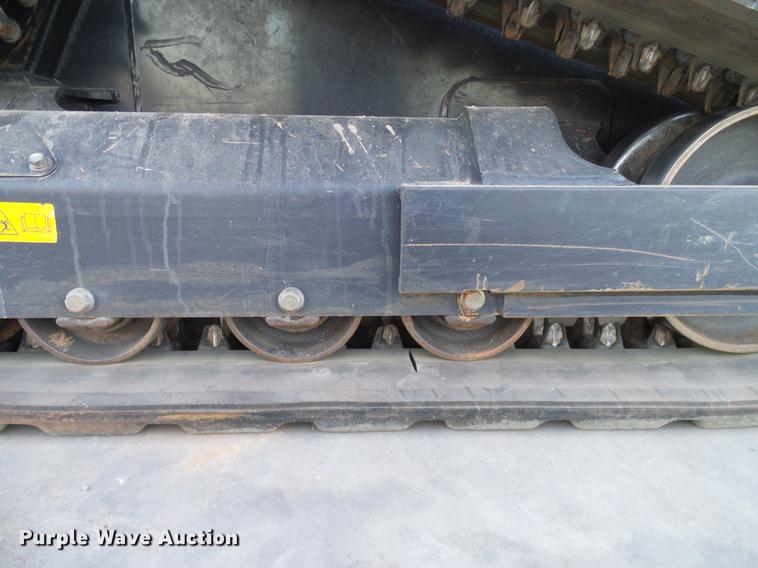 image for item DD1445 2015 Kubota SVL75-2 skid steer