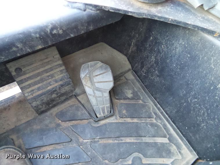 image for item DD1446 2015 Kubota SVL90-2 skid steer