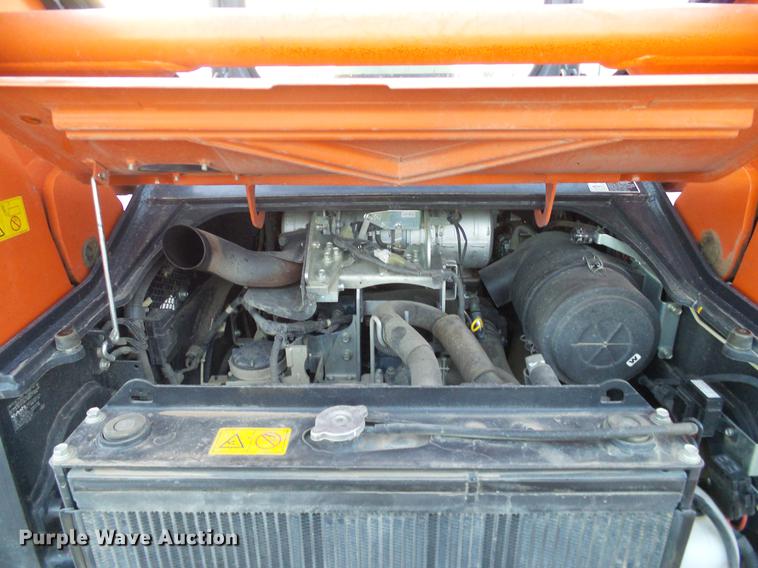 image for item DD1446 2015 Kubota SVL90-2 skid steer