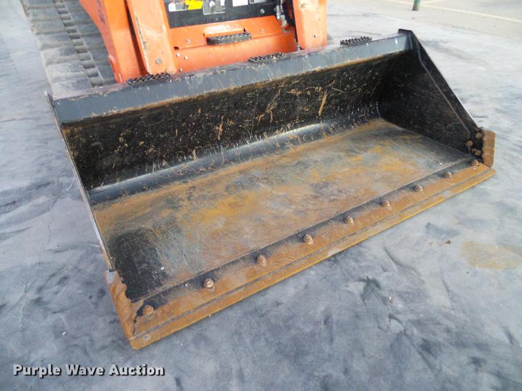 image for item DD1446 2015 Kubota SVL90-2 skid steer