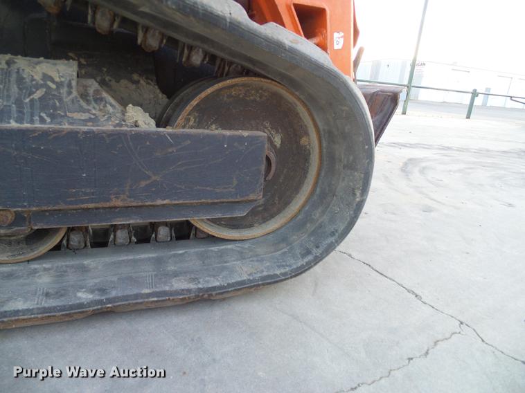 image for item DD1446 2015 Kubota SVL90-2 skid steer