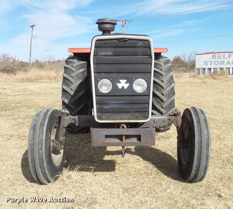 image for item DD1447 1992 Massey Fergusen 261 tractor