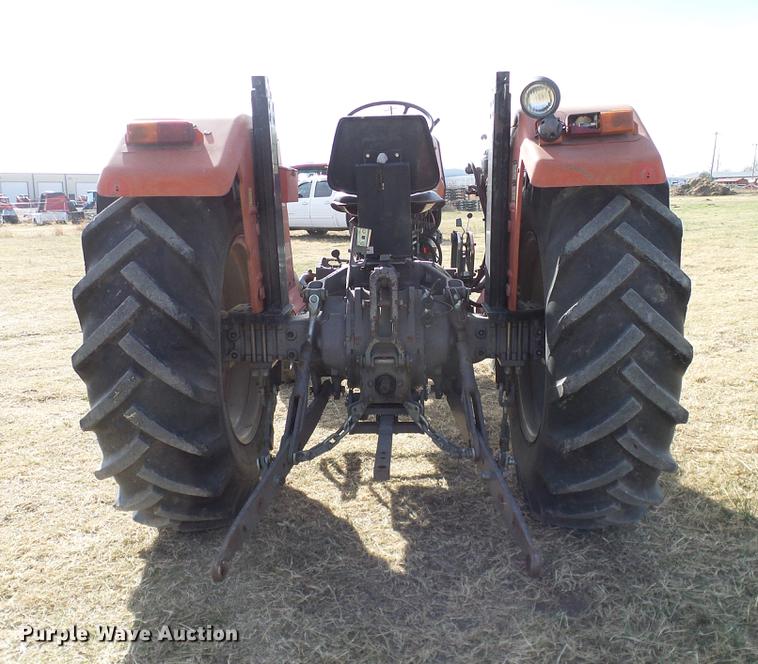 image for item DD1447 1992 Massey Fergusen 261 tractor