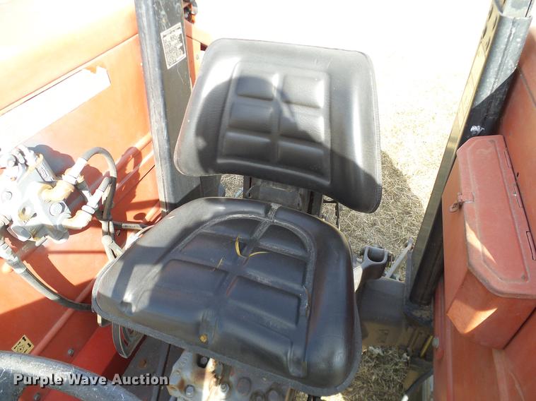 image for item DD1447 1992 Massey Fergusen 261 tractor
