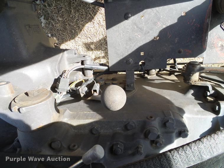 image for item DD1447 1992 Massey Fergusen 261 tractor