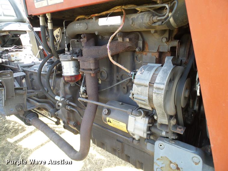 image for item DD1447 1992 Massey Fergusen 261 tractor